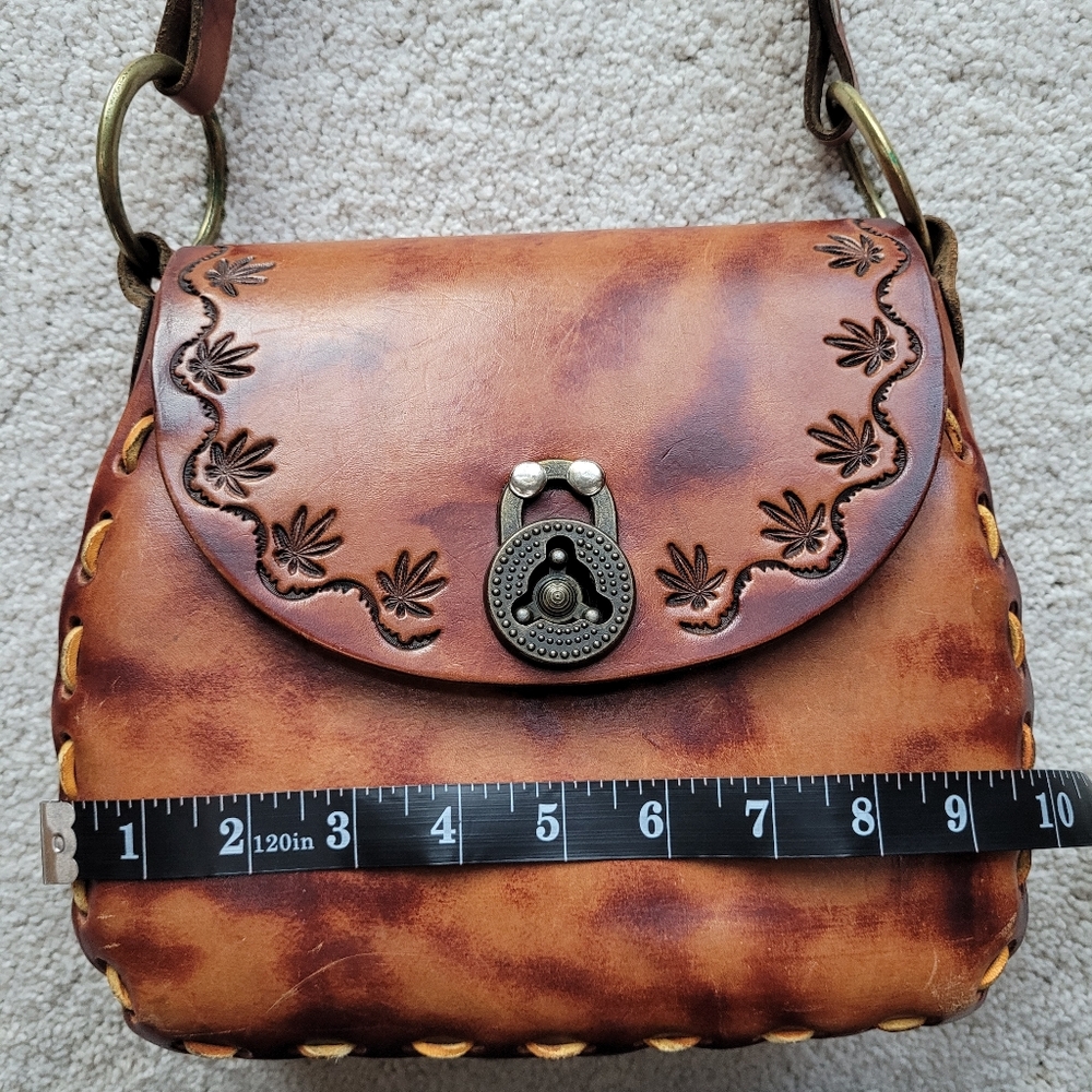 Stunning Artisan Shoulder Tooled Full Grain Genuine Leather Bag - Picture 8 of 13
